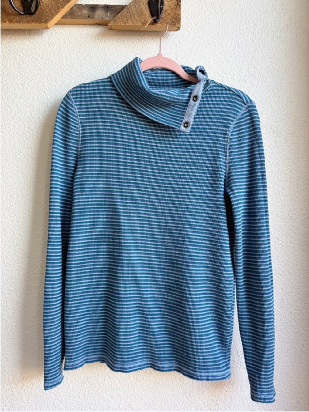 Sundance Funnel Neck Blue Striped Thermal Medium